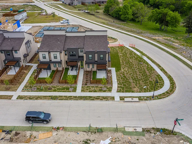 800 Emerling Dr — Photo 27