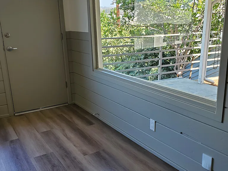 1316 Lott Ave — Photo 12