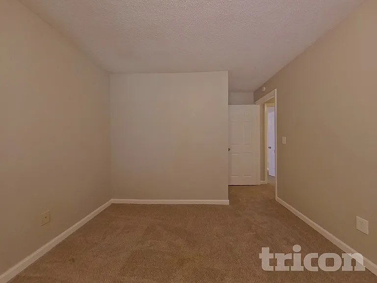 4486 Lindsey Dr — Photo 11