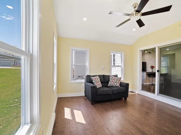 8 Walnut Way, Hopkinton, MA 01748