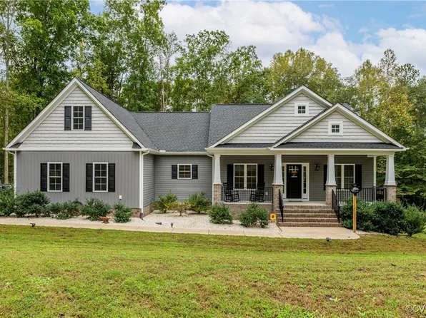 8308 Drakes Lndg, Mechanicsville, VA 23111