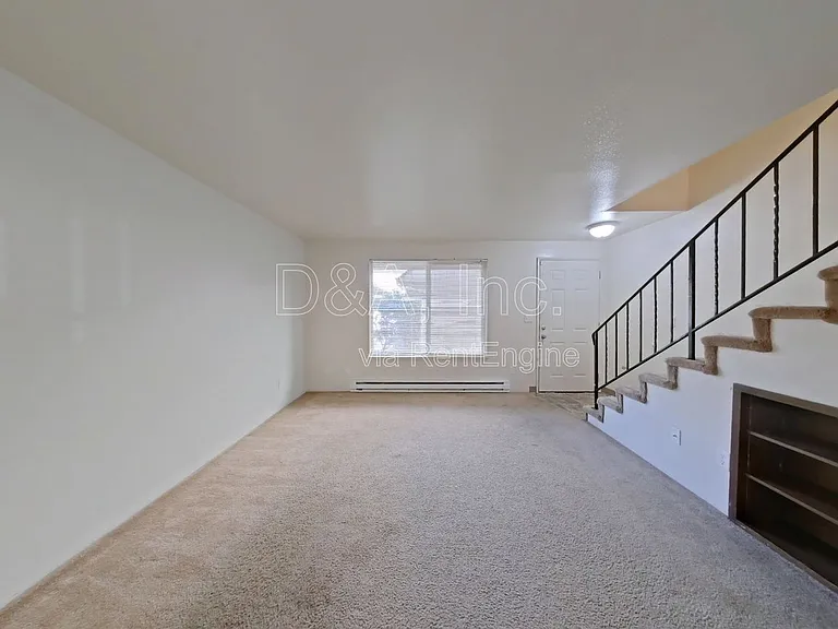 108 NE Conifer Blvd #3 — Photo 2