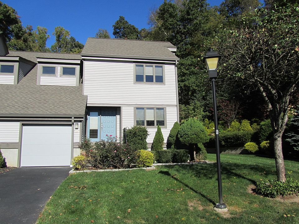 1st image of 22 Adela Ct