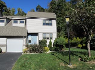 22 Adela Ct, Yorktown Heights, NY 10598