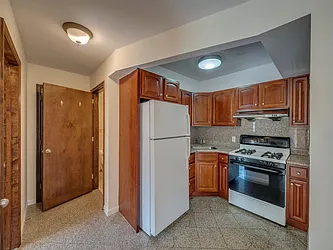 Rented by Bouklis Group