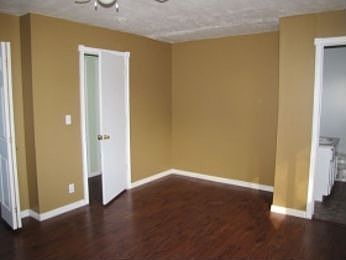 5th image of 817 W Ouray Ave