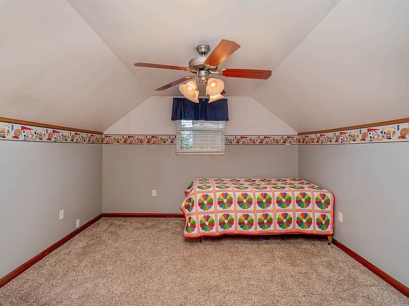 2nd image of 510 Edgar Ct