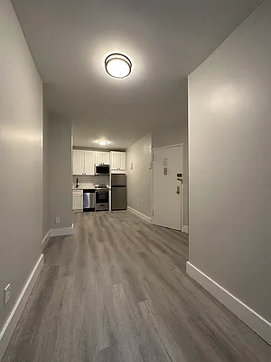 Rented by Peter R. Hungerford, LREB | media 12