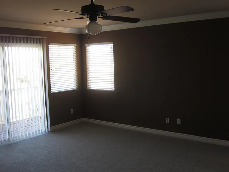 38129 Augusta Dr — Photo 11
