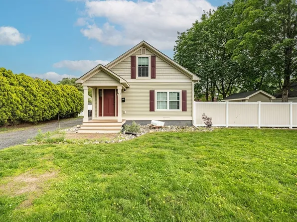 41 Claremont St, Westfield, MA 01085