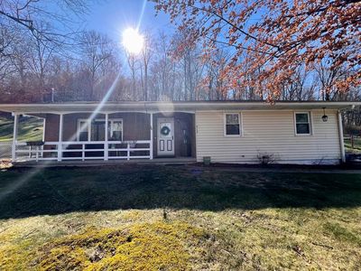 913 Maple Ln, Sistersville, WV, 26175