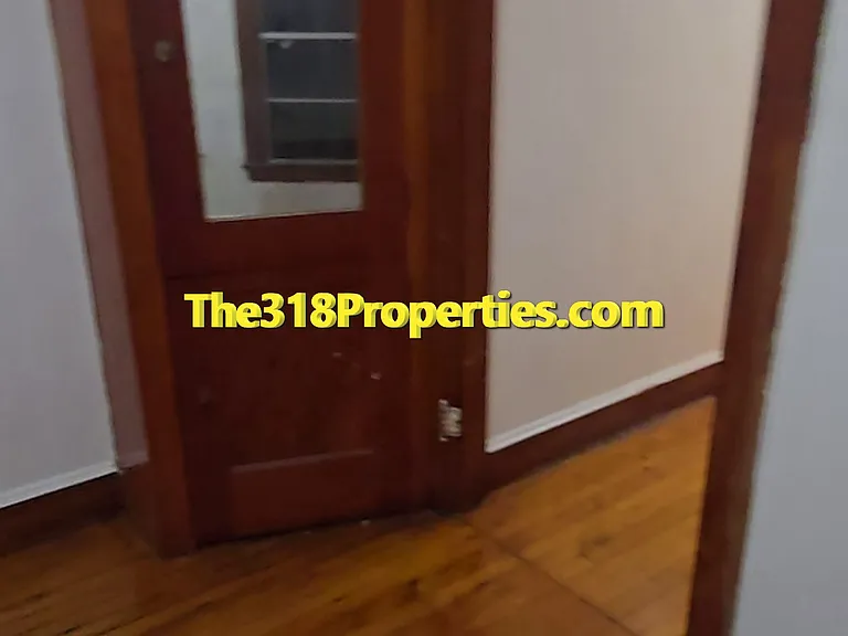 154 E Herndon St #B — Photo 8