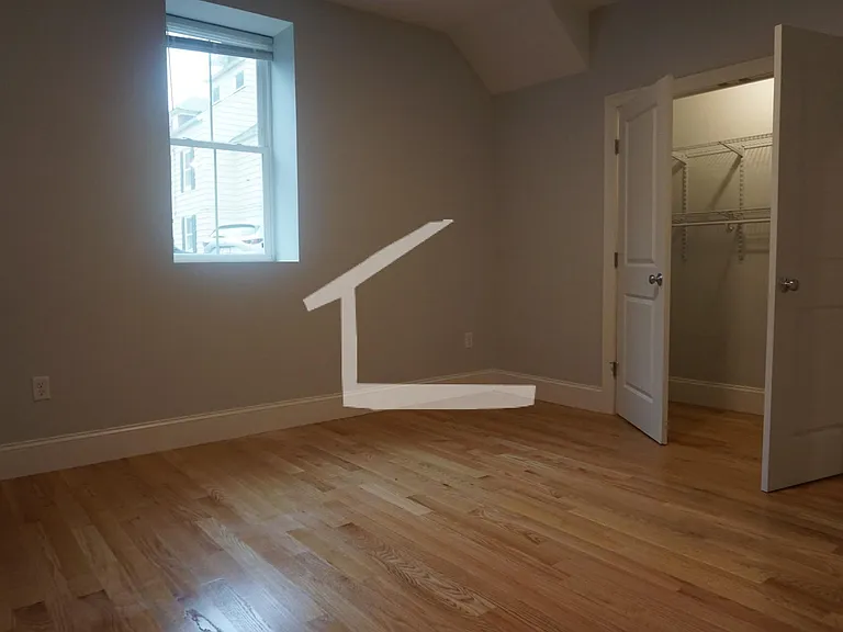 18 Murdock St #2 — Photo 12
