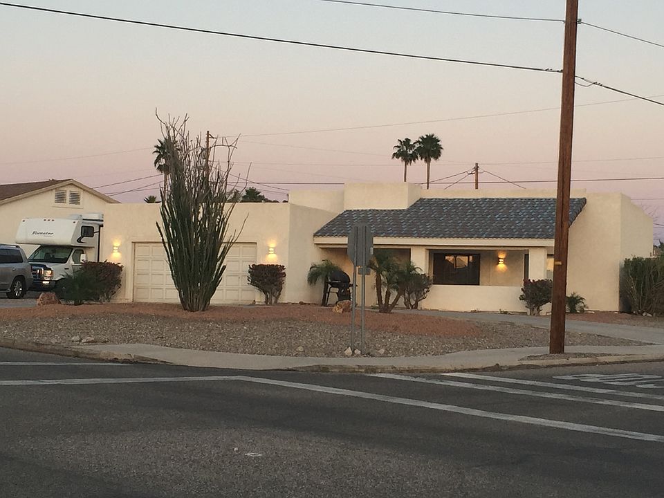 1st image of 2420 Smoketree Ave N