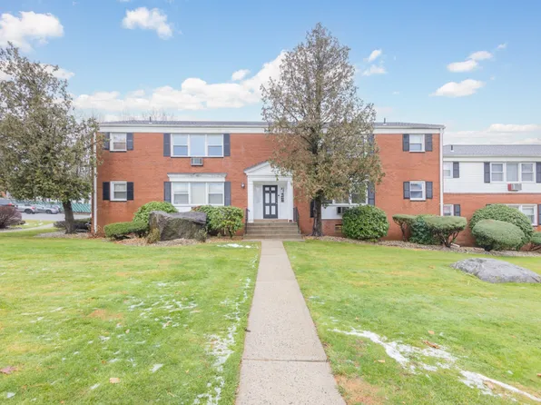 3 Revere Ct APT 2703, Suffern, NY 10901
