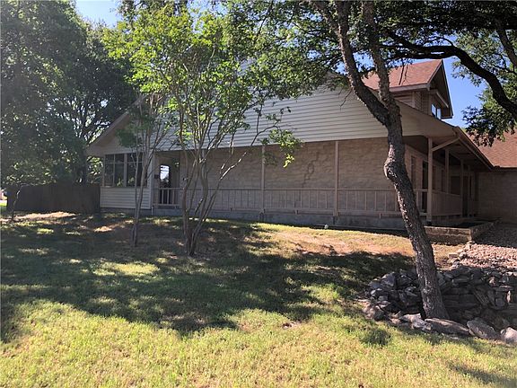 3rd image of 101 Wilcox Dr