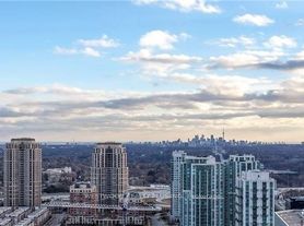 5 Sheppard Ave E