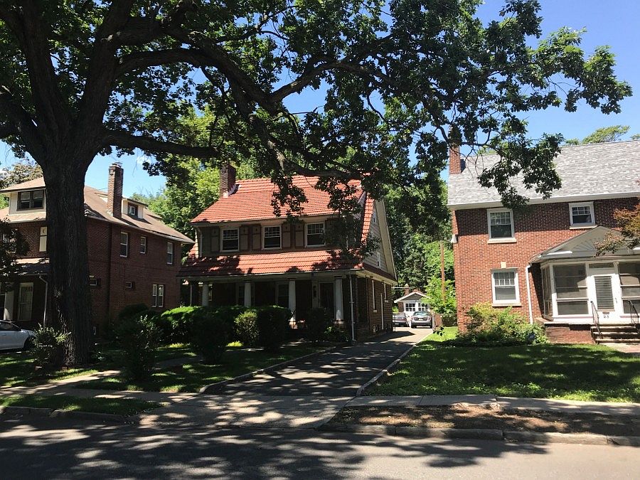 2nd image of 19 Woodland Ave