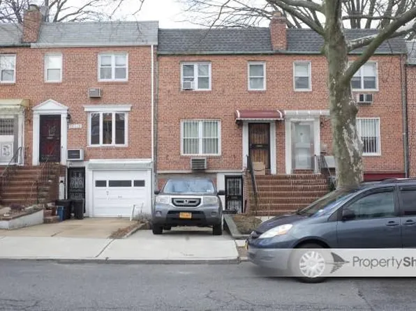 53-31 194 St, Fresh Meadows, NY 11365