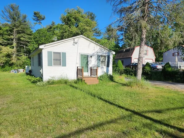 92 Richmond Rd, Assonet, MA 02702