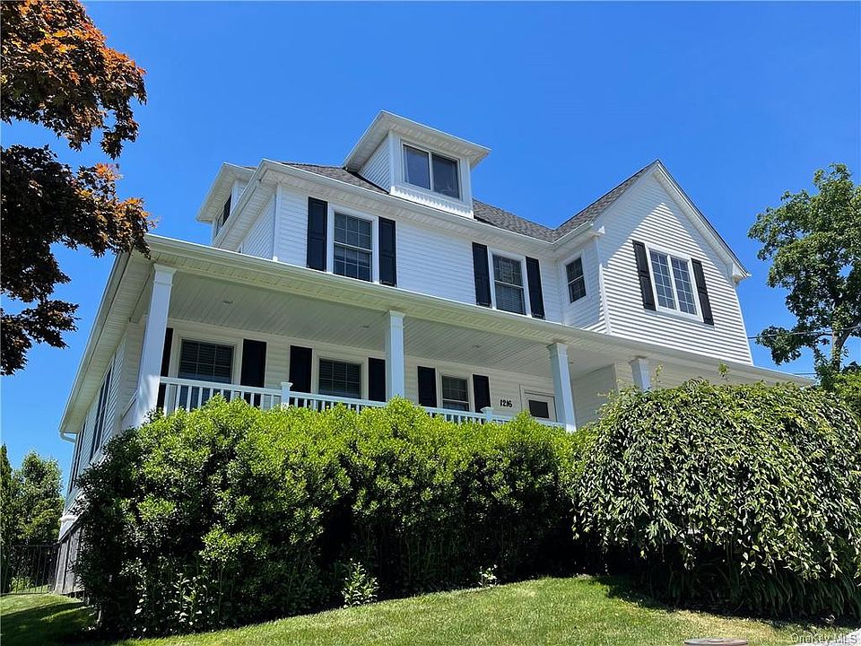 1st image of 1216 Henry Ave