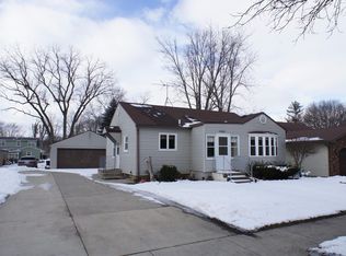 1609 Grove St, Webster City, IA 50595