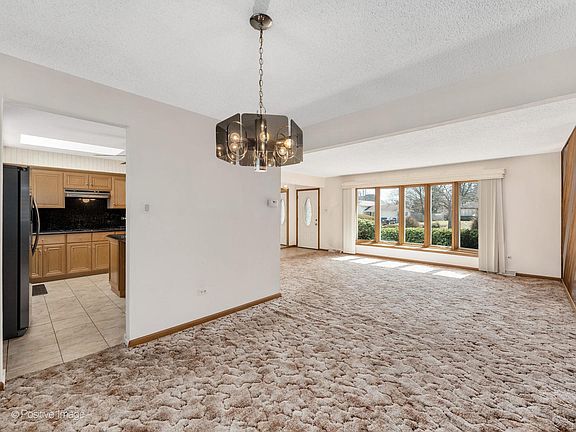DiningRoom