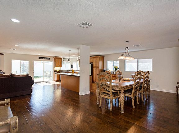 5th image of 2512 N Parkdale Ave