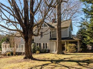42 Church St, Weaverville, NC 28787