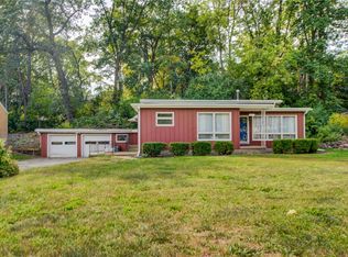 2911 E Wood St, Decatur, IL 62521