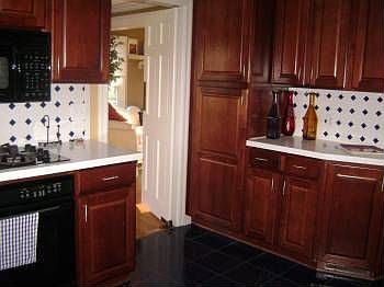 4th image of 85 Rollingwood St