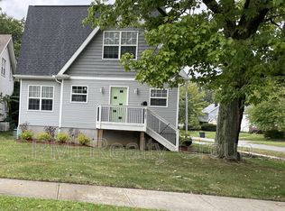 2145 N Taylor Rd, Cleveland Heights, OH 44112