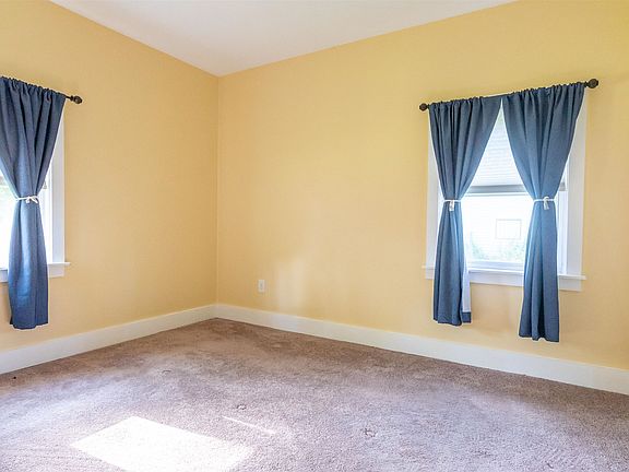 4th image of 9 Indian Acres Drive