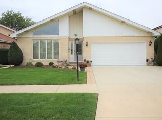 4516 Madison Ave, Brookfield, IL 60513