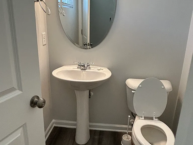 103 Bedivere Ln — Photo 8