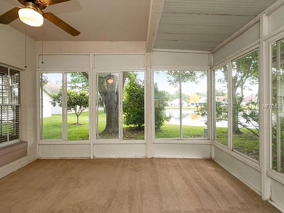 3rd image of 5952 Parkview Point Dr