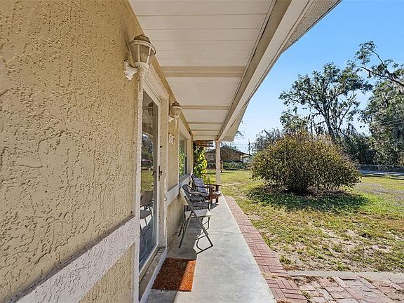 5th image of 6107 SE Arthur Rd