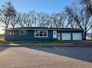 203 8th St SE, Barnesville, MN 56514