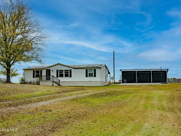 1236 Gregory Fork Road, Richlands, NC 28574