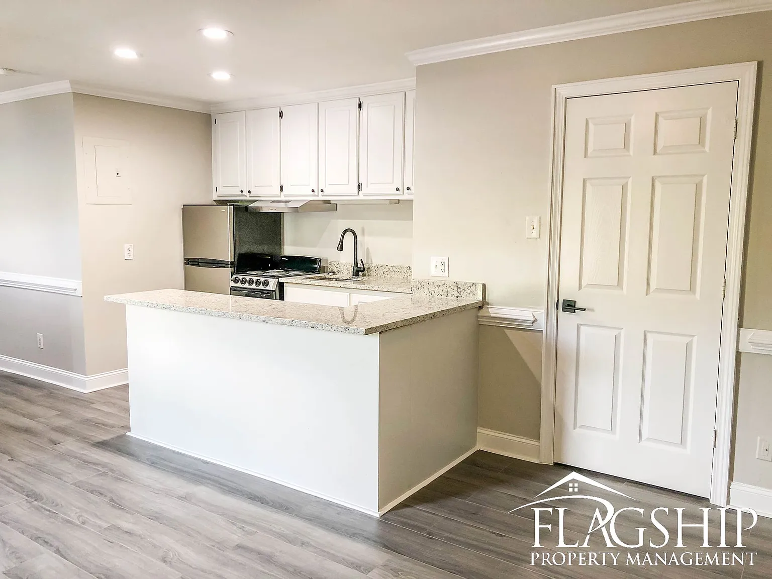 806 N. Berkeley Blvd — Photo 1