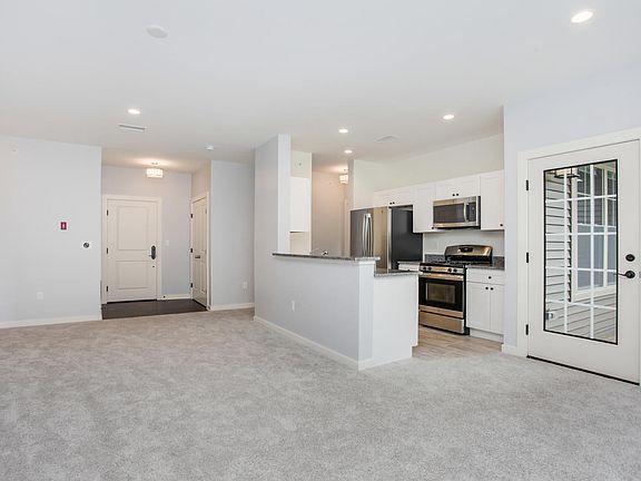 2nd image of 100 Richards Ave APT 207