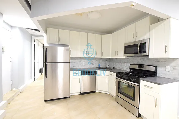 Rented by null | media 17