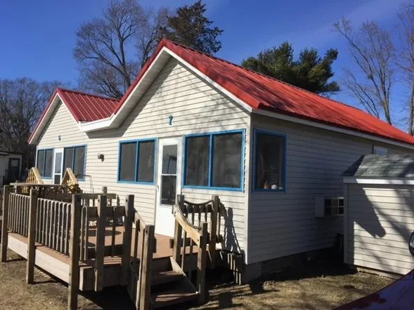 W983 West North Shore Drive, Montello, WI 53949