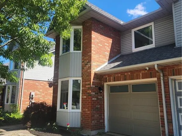 1305 Walkers Line, Burlington, ON L7M 4N7