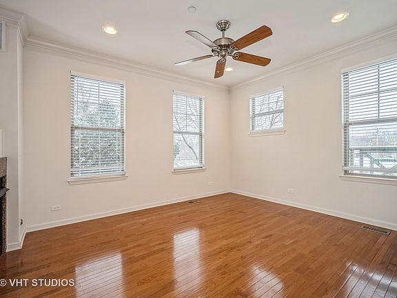 4th image of 316 Narragansett Ct
