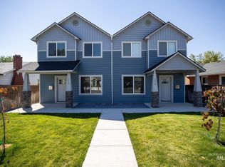 315 & 317 S Powerline Rd, Nampa, ID 83686
