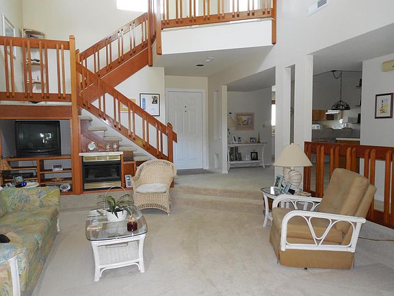 4th image of 128 Lagoon Ln #128