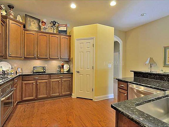 4th image of 20657 Amanda Oak Ct