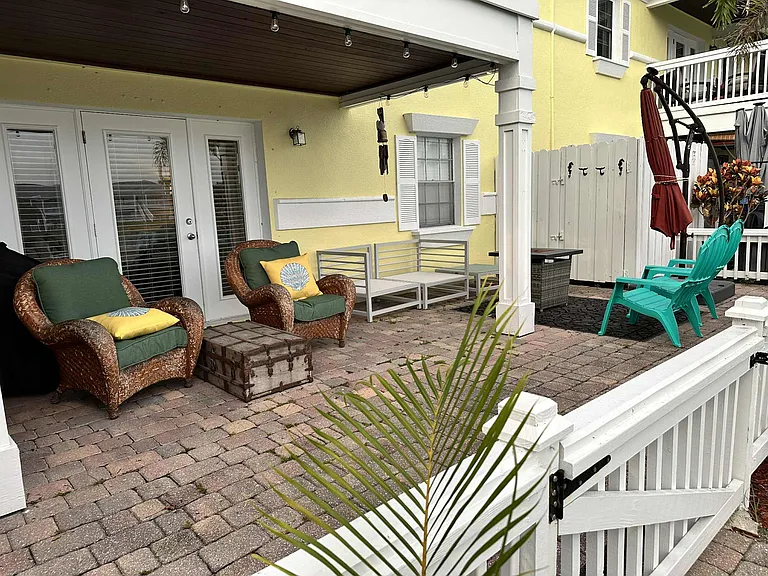239 Seahorse Dr SE — Photo 17