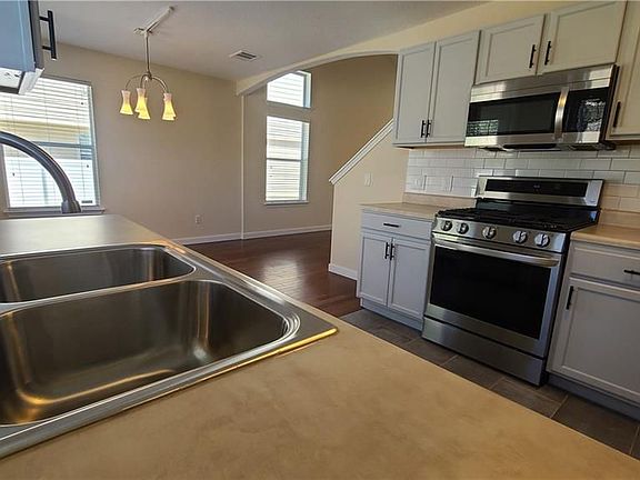 3rd image of 1404 Colorado Bend Dr